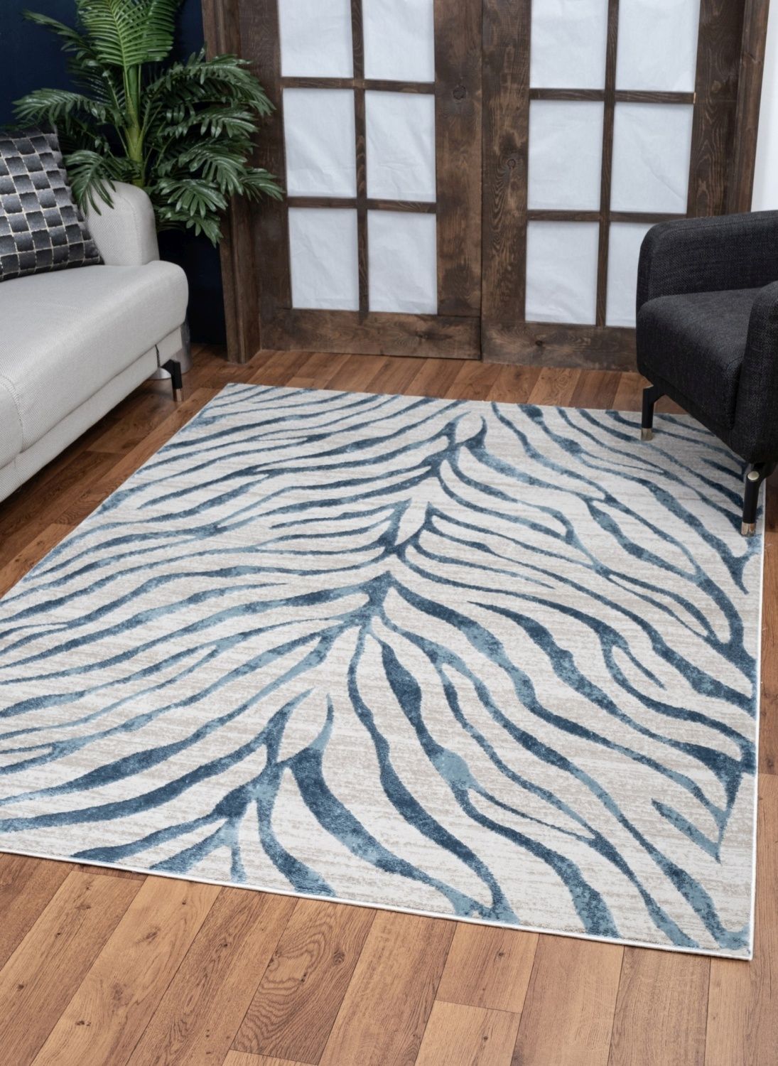 Elegance - 5'3" X 7'3" Polyester Area Rug - Blue