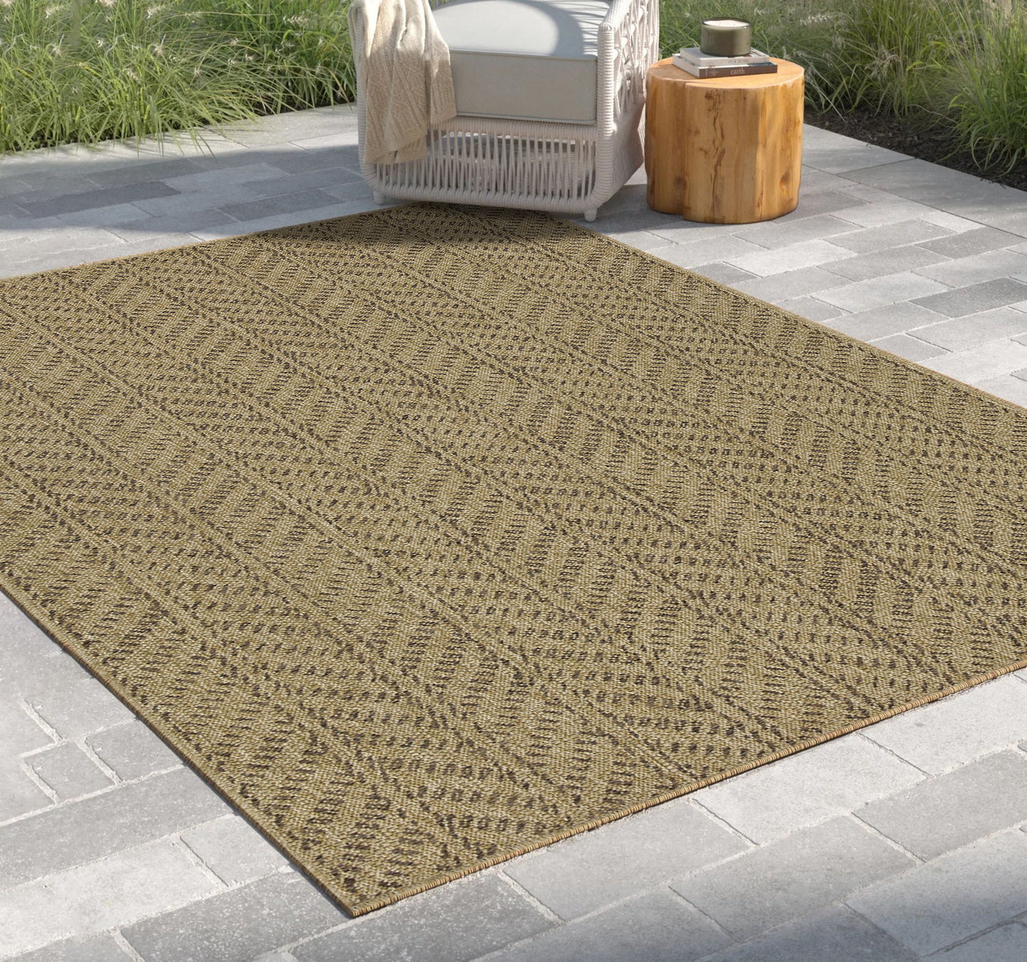 Earth - 2'7" X 7'3" Indoor, Outdoor Area Rug - Natural, Mocha